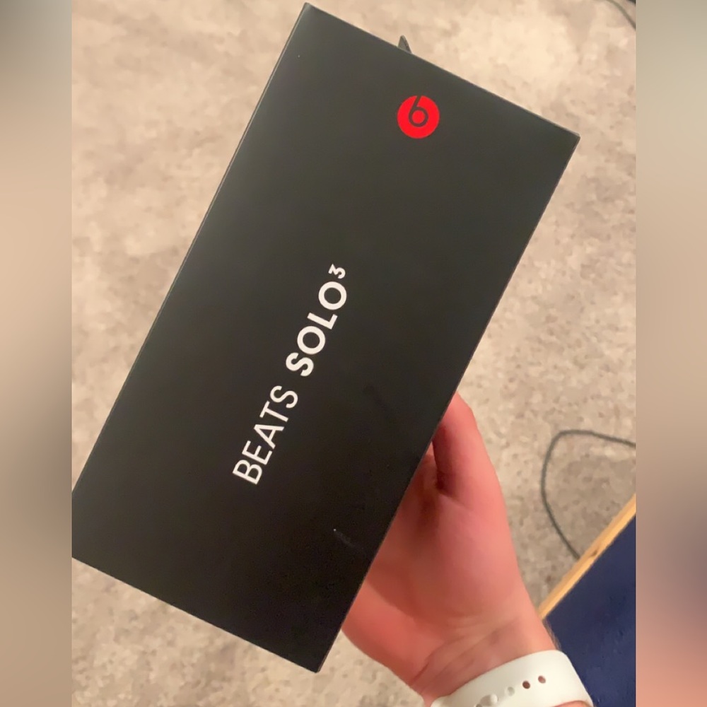 Solo beat 3 (all black)